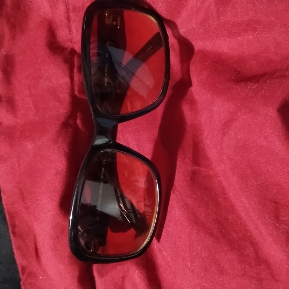 Calvin Klein Collection prescription sunglasses - Picture 2 of 4